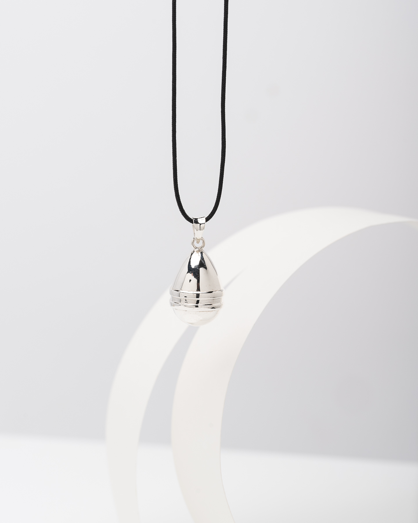 Minimalist Silver Egg – Unisex Κολιέ με Ασήμι 925