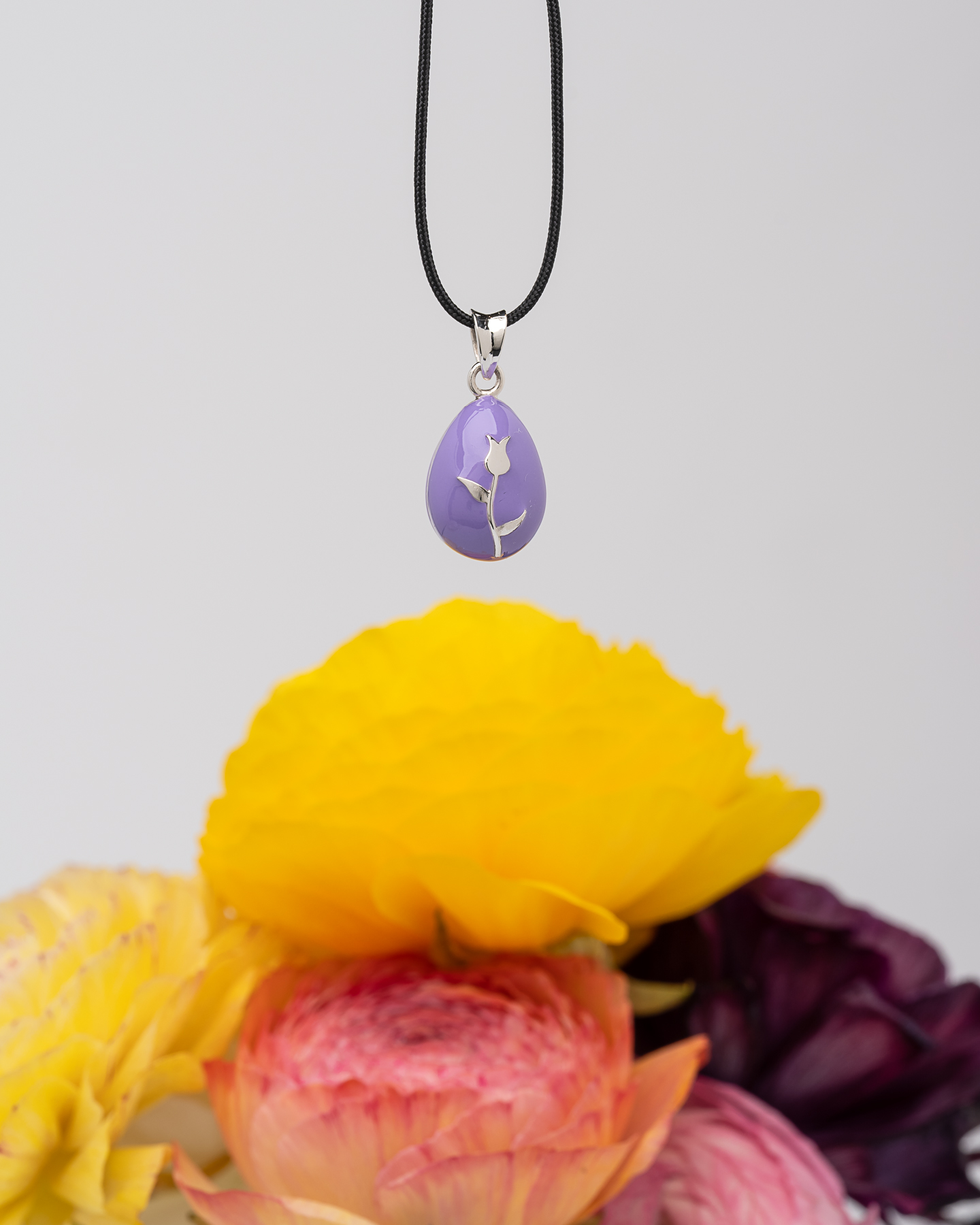 Πασχαλινό Αυγουλάκι με Τριαντάφυλλο από Ασήμι 925 & Ματ Σμάλτο