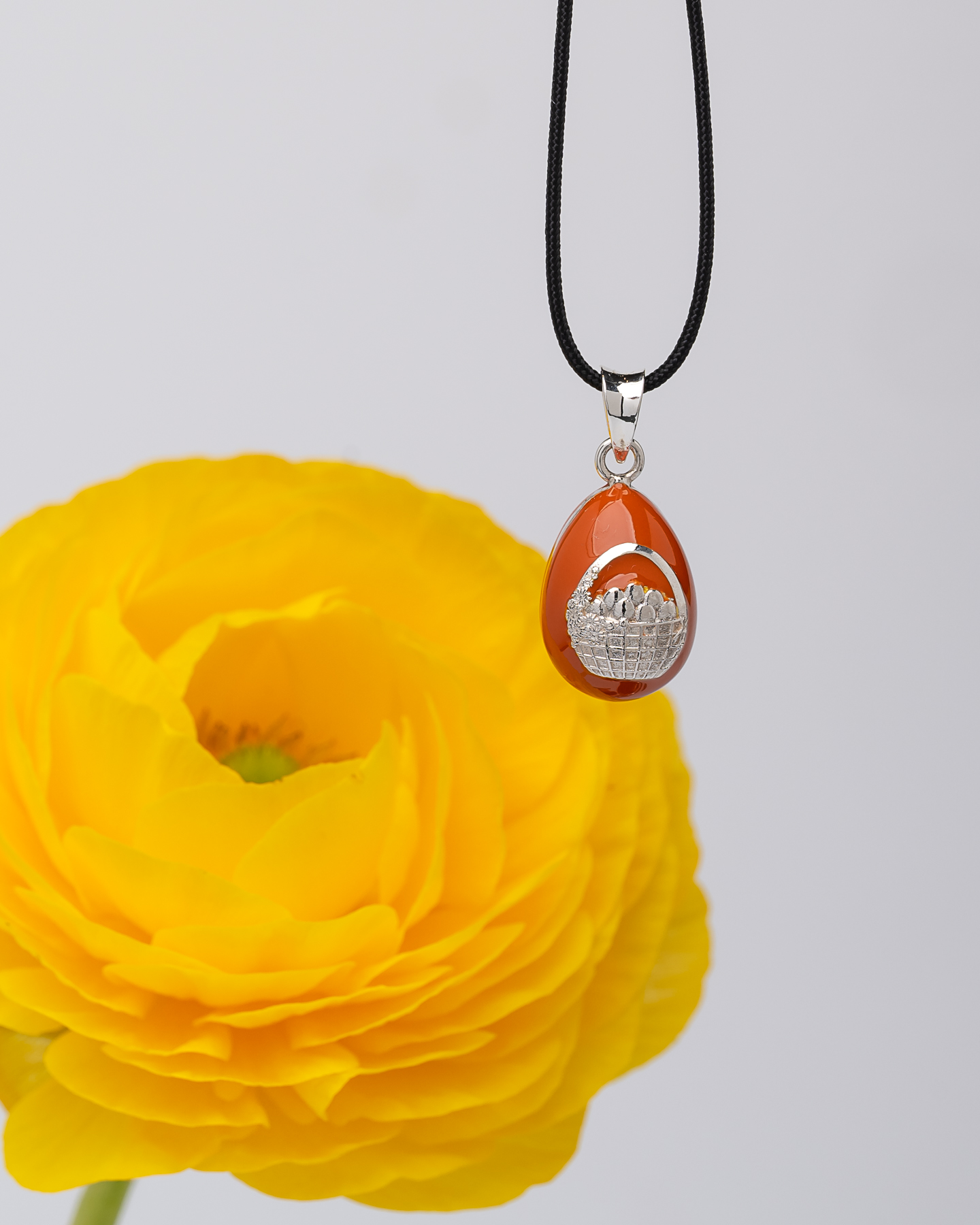 Πασχαλινό Αυγουλάκι με Καλαθάκι από Ασήμι 925 & Ματ Σμάλτο